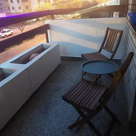 Modern 1-bedroom With Free Parking & Fast Wifi