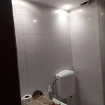 Modern 1-bedroom With Free Parking & Fast Wifi * بودغوريتْسا