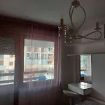 شقة Modern 1-bedroom With Free Parking & Fast Wifi