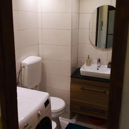 Modern 1-bedroom With Free Parking & Fast Wifi Appartement