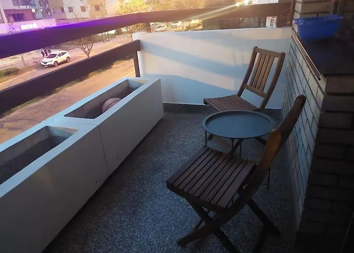 Modern 1-bedroom With Free Parking & Fast Wifi